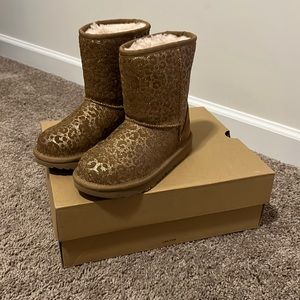 Brown/Gold UGG boots for girls